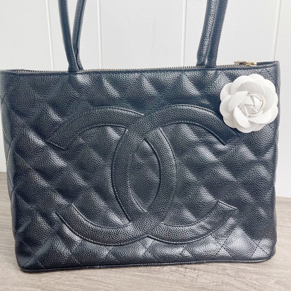 Camellia Flower Vegan Leather Bag Charm - Picture 5 of 7